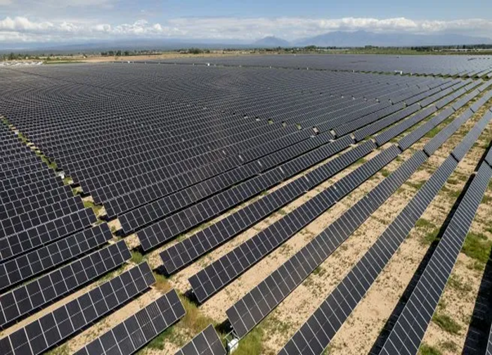 Genneia inaugur� su segundo parque solar en Mendoza: inversi�n de u$s160 millones
